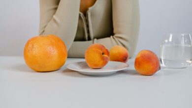 Hamilelikte Şeftali Yenir mi? Faydaları ve Dikkat Edilmesi Gerekenler Hamilelikte Şeftali Yenir mi? Faydaları ve Dikkat Edilmesi Gerekenler