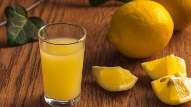 Limon Suyunun Cilde Faydaları: Doğal Güzellik Sırrı Limon Suyunun Cilde Faydaları: Doğal Güzellik Sırrı